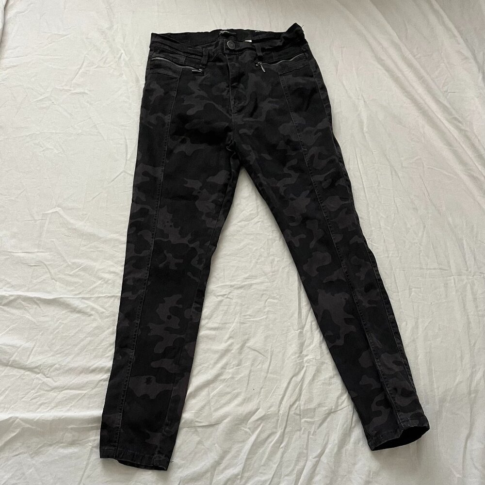 High Rise Jeans - Picture 1 of 1